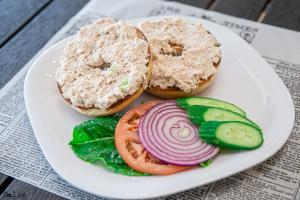 Open faced tuna with vegetables