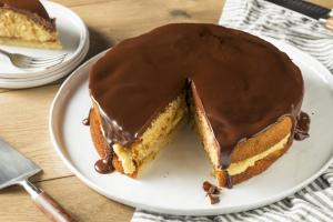 Boston creme pie