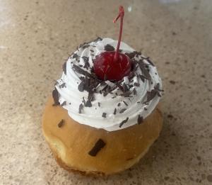 Fancy Donut Black Forest