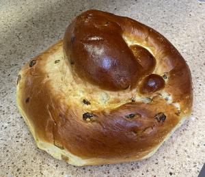 Round Raisin Challah