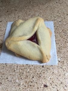 Large raspberry hamentashen