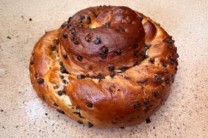 Large round chocolate chip challa